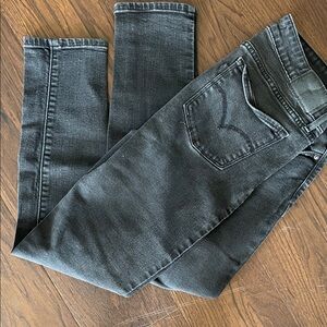 Levi's Women's Dark Gray Skinny Jeans
